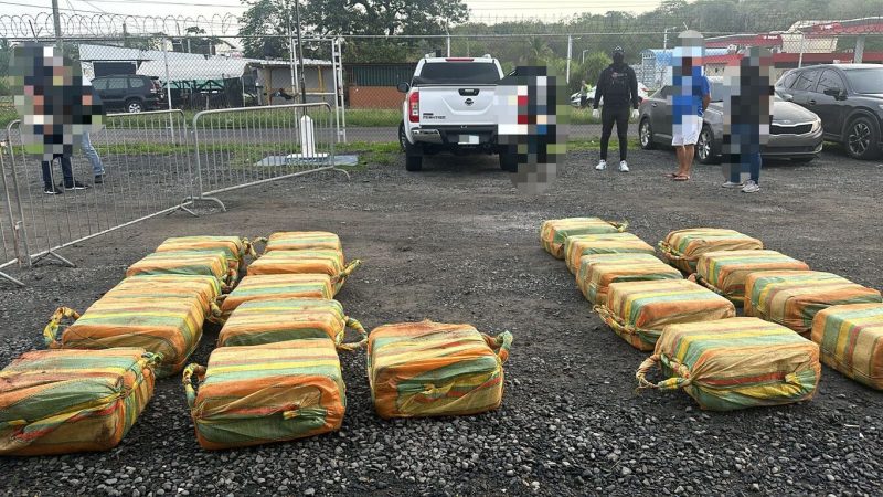 Policía Nacional Decomisa 600 Paquetes de Presunta Droga en Vacamonte, Arraiján